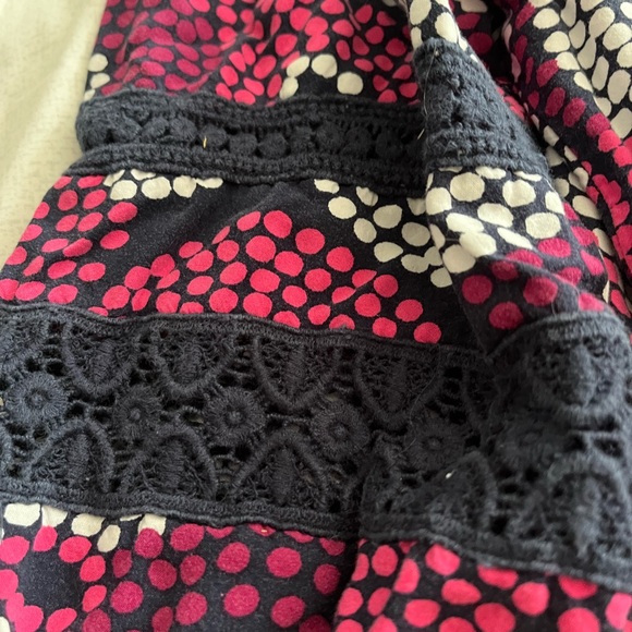 Crown & Ivy size Med  navy, pink and white blouse - Picture 2 of 6